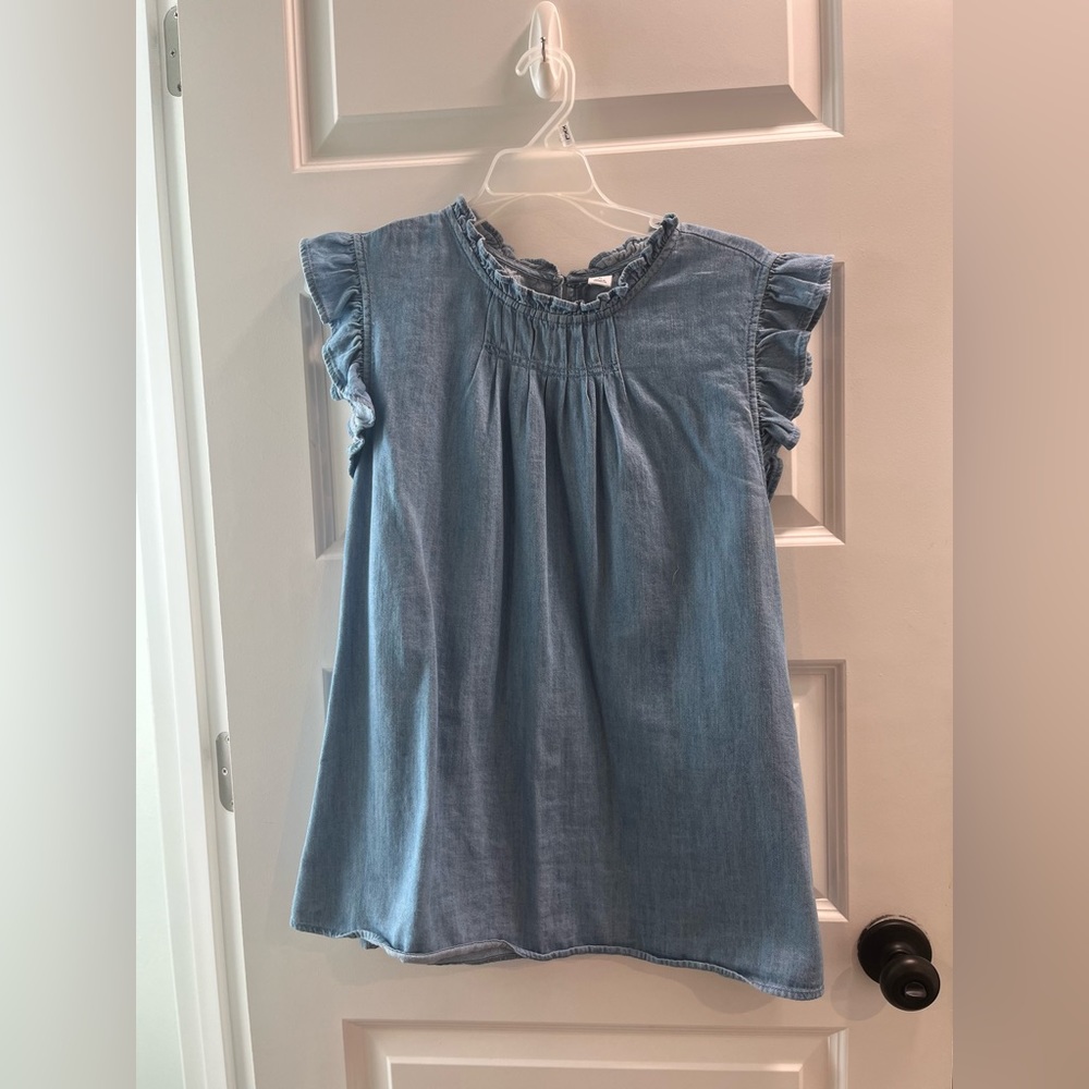 Flutter sleeve chambray tank